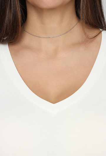 Футболка с вырезом (Молочный)