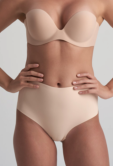 Трусы стринги BYE BRA Low Back Mid Waist Thong (Beige)